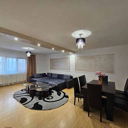 קריובה Didi Apartament מראה חיצוני תמונה