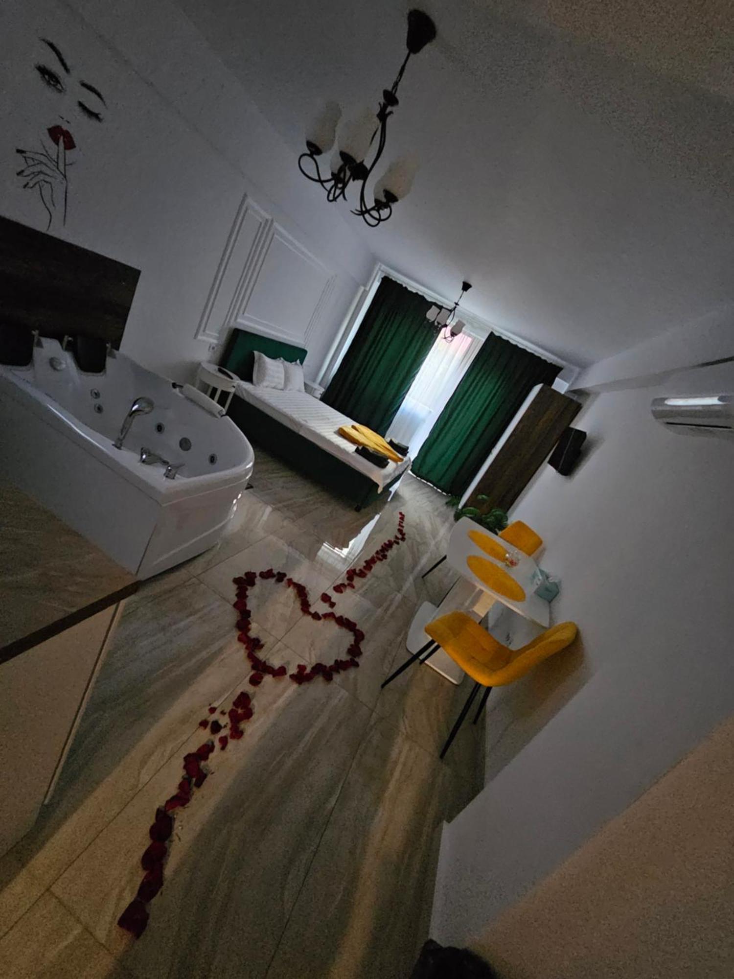 קריובה Didi Apartament מראה חיצוני תמונה